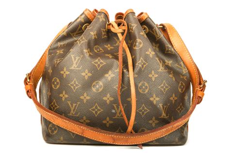 louis vuitton sac noe grande noir|louis vuitton néonoé.